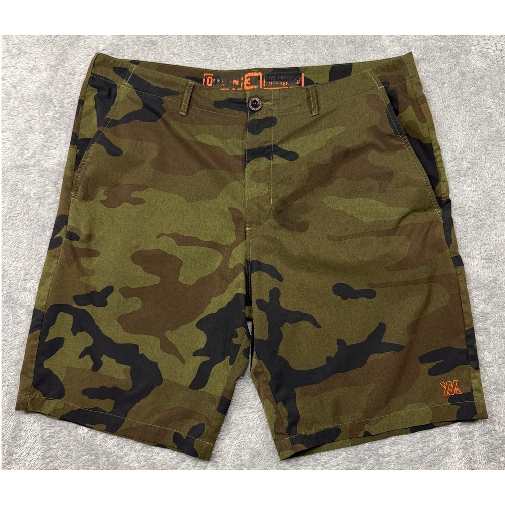 Dixxon Hybrid Shorts Men FITS 40 Green‎ Camo Live Fast Forever Outdoor